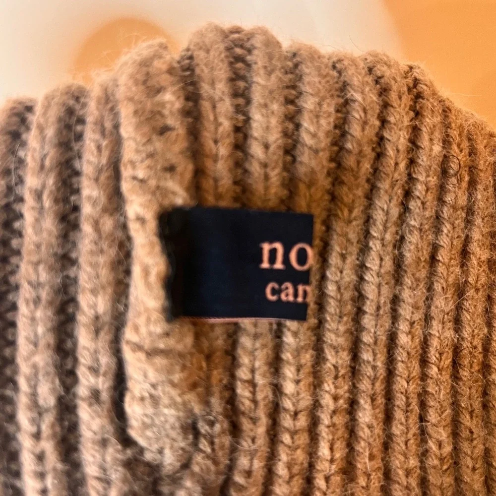 Anthropologie Norla Canada Tan Brown Ribbed Knit Beanie Faux Fur Pom Winter Hat - Picture 5 of 5